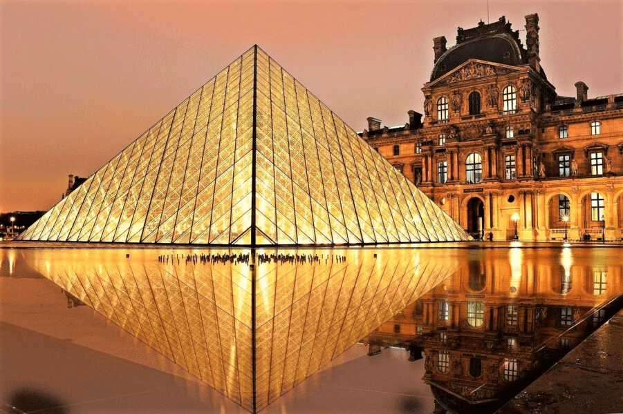 Family Trip to Paris - The Louvre