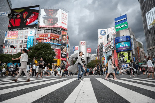 Top 15 Places to Visit in Tokyo - Shibuya Crossing