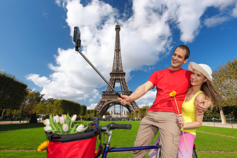 Taking a Selfie by Eiffel Tower in Paris, France - Visiting Paris for the First Time 