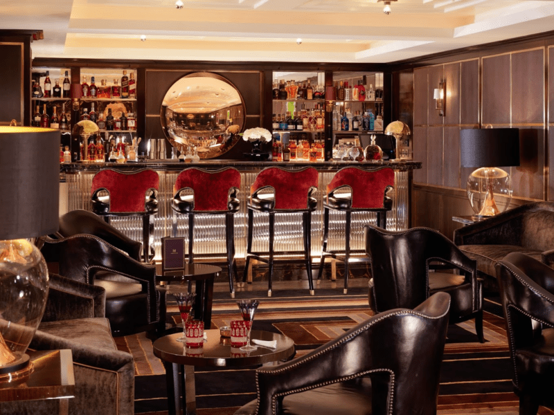 The Ultimate London 3 Day Itinerary 
Manetta’s Bar