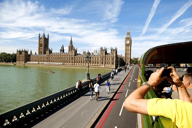 The Ultimate London 3 Day Itinerary
 Vintage Bus Tour and Thames River Cruise